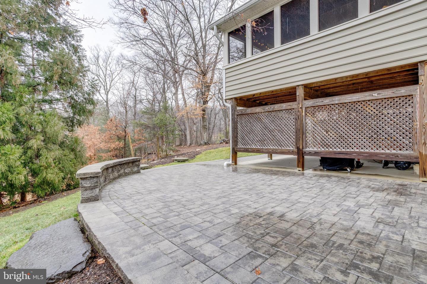 9200 WRIGHTS HOLLOW LN, LORTON, Virginia 22079, 5 Bedrooms Bedrooms, ,3 BathroomsBathrooms,Residential,For sale,9200 WRIGHTS HOLLOW LN,VAFX2290276 MLS # VAFX2290276