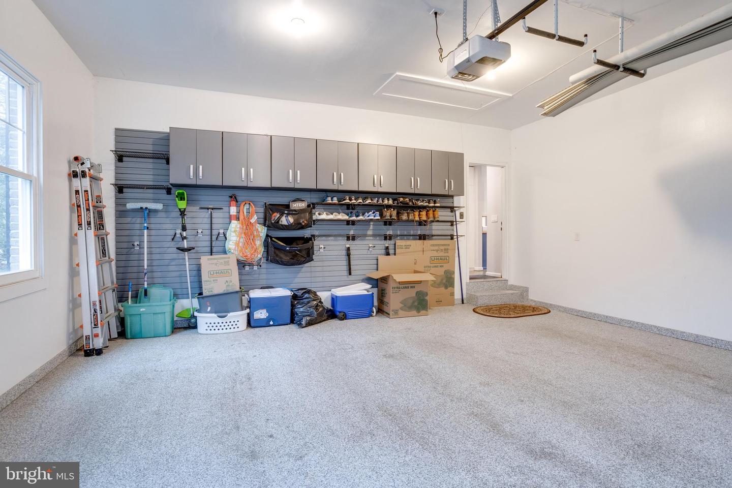 9200 WRIGHTS HOLLOW LN, LORTON, Virginia 22079, 5 Bedrooms Bedrooms, ,3 BathroomsBathrooms,Residential,For sale,9200 WRIGHTS HOLLOW LN,VAFX2290276 MLS # VAFX2290276