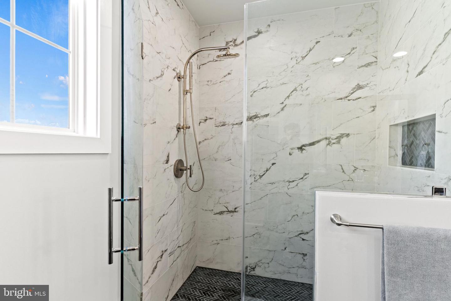 22920 BUBBLING BROOK DR, BRAMBLETON, Virginia 20148, 5 Bedrooms Bedrooms, ,4 BathroomsBathrooms,Residential,For sale,22920 BUBBLING BROOK DR,VALO2115708 MLS # VALO2115708