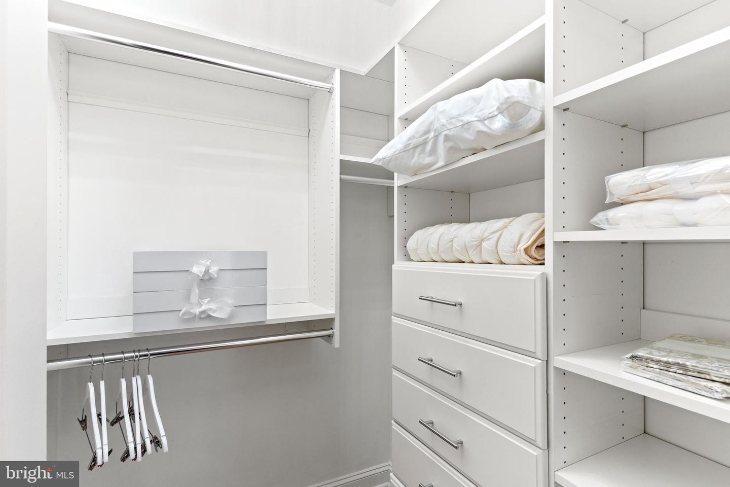 22920 BUBBLING BROOK DR, BRAMBLETON, Virginia 20148, 5 Bedrooms Bedrooms, ,4 BathroomsBathrooms,Residential,For sale,22920 BUBBLING BROOK DR,VALO2115708 MLS # VALO2115708