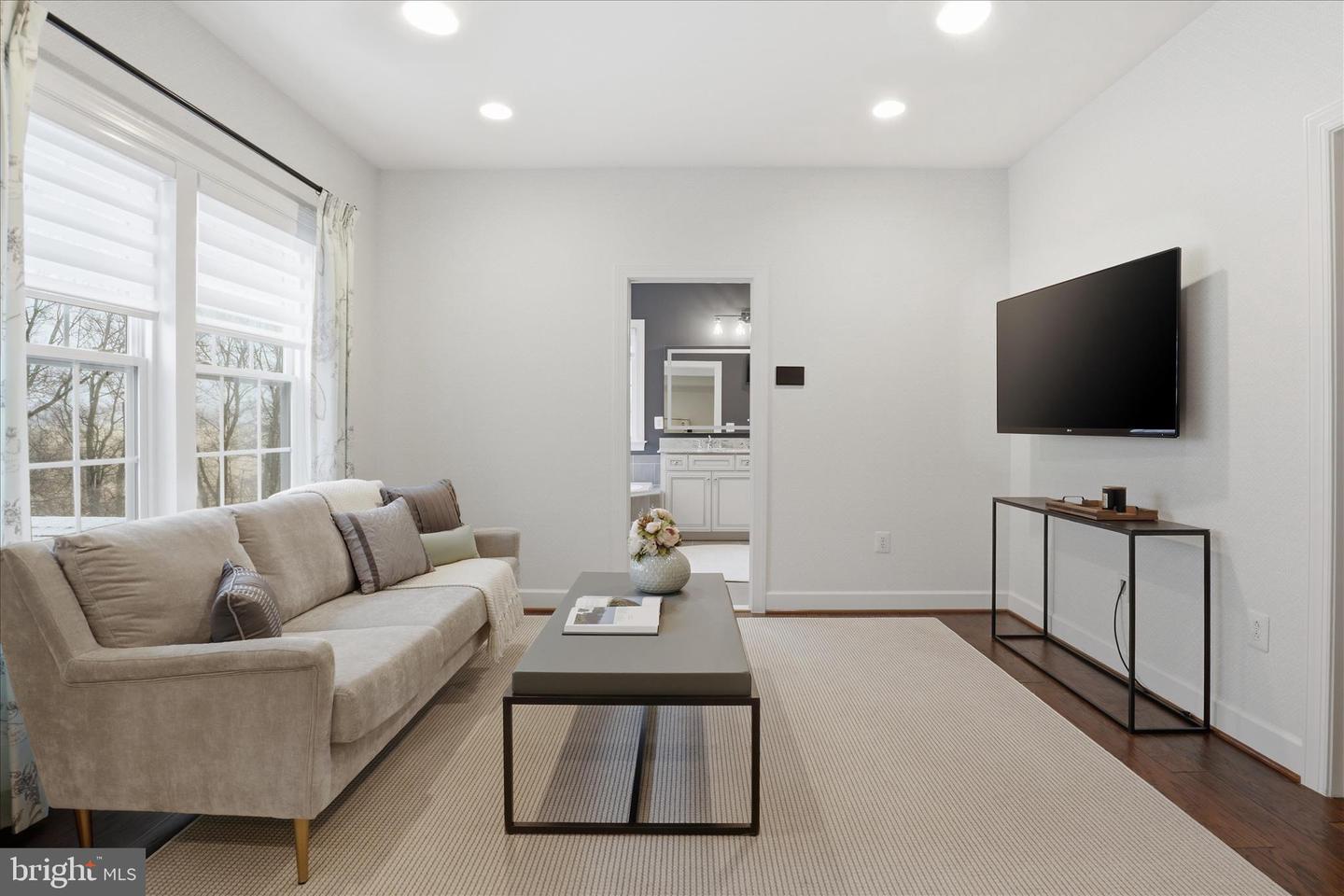 23044 CREIGHTON FARMS DR, LEESBURG, Virginia 20175, 6 Bedrooms Bedrooms, ,5 BathroomsBathrooms,Residential,For sale,23044 CREIGHTON FARMS DR,VALO2115784 MLS # VALO2115784