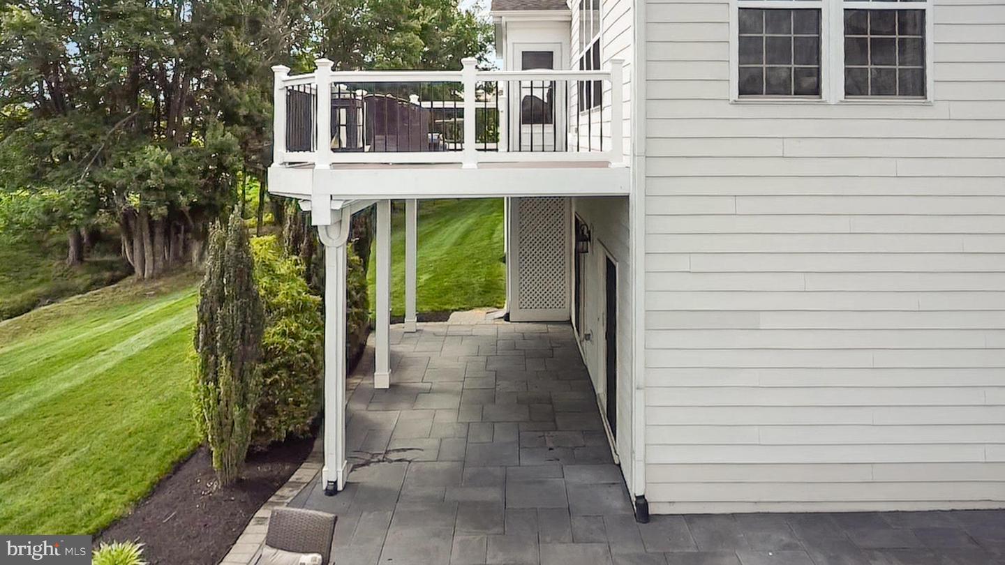 23044 CREIGHTON FARMS DR, LEESBURG, Virginia 20175, 6 Bedrooms Bedrooms, ,5 BathroomsBathrooms,Residential,For sale,23044 CREIGHTON FARMS DR,VALO2115784 MLS # VALO2115784