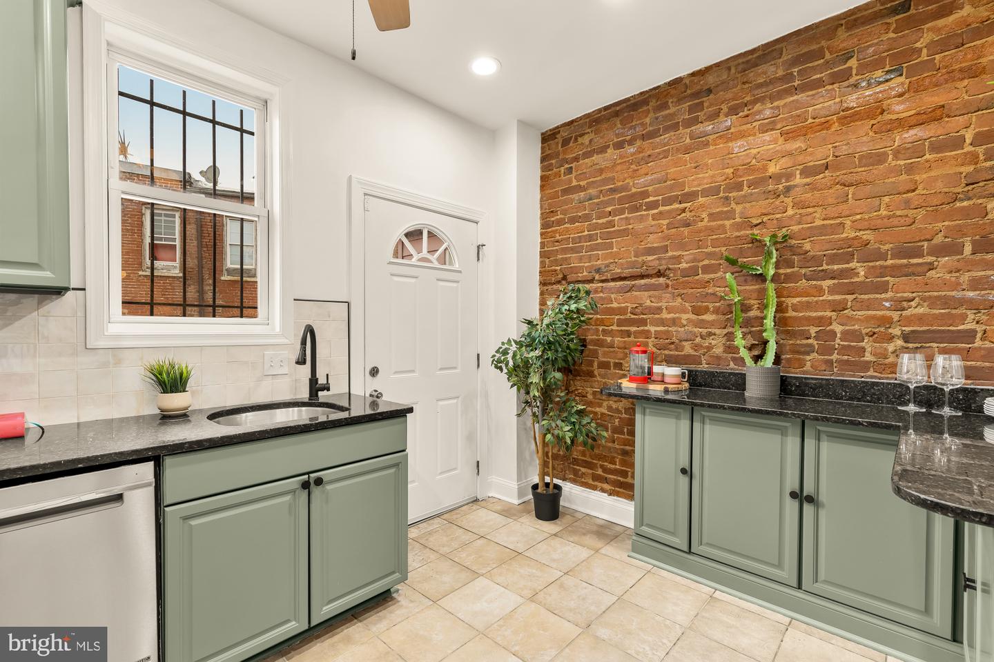 1017 MONROE ST NW #2, WASHINGTON, District Of Columbia 20010, 2 Bedrooms Bedrooms, ,1 BathroomBathrooms,Residential,For sale,1017 MONROE ST NW #2,DCDC2246006 MLS # DCDC2246006