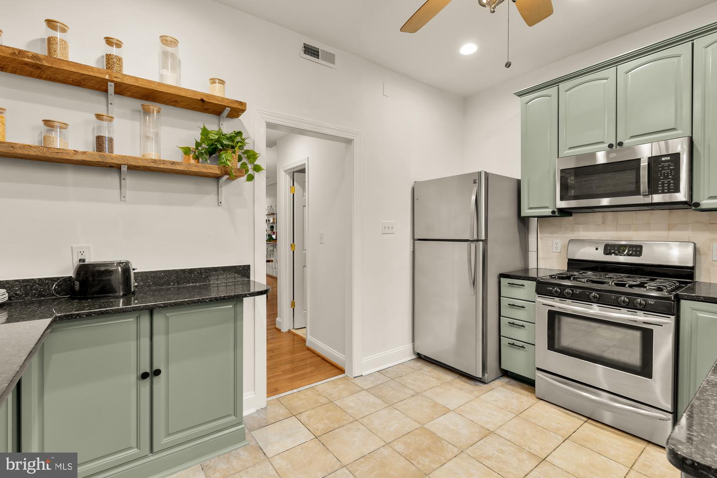 1017 MONROE ST NW #2, WASHINGTON, District Of Columbia 20010, 2 Bedrooms Bedrooms, ,1 BathroomBathrooms,Residential,For sale,1017 MONROE ST NW #2,DCDC2246006 MLS # DCDC2246006