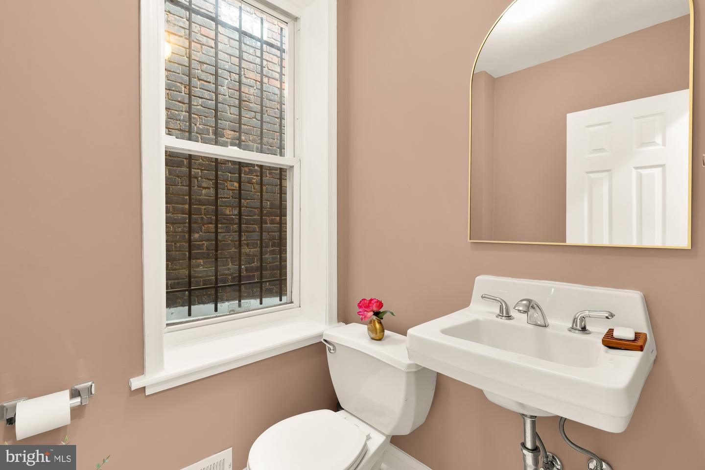 1017 MONROE ST NW #2, WASHINGTON, District Of Columbia 20010, 2 Bedrooms Bedrooms, ,1 BathroomBathrooms,Residential,For sale,1017 MONROE ST NW #2,DCDC2246006 MLS # DCDC2246006