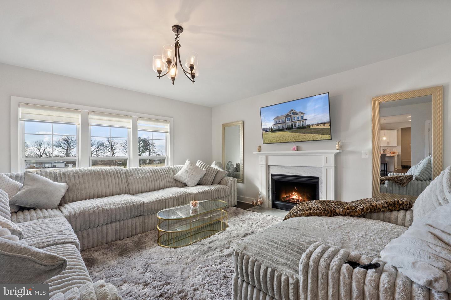 14890 FALCONAIRE PL, LEESBURG, Virginia 20176, 4 Bedrooms Bedrooms, 17 Rooms Rooms,4 BathroomsBathrooms,Residential,For sale,14890 FALCONAIRE PL,VALO2115866 MLS # VALO2115866