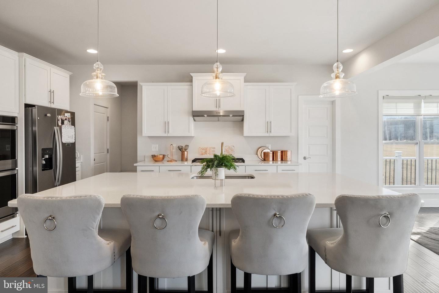 14890 FALCONAIRE PL, LEESBURG, Virginia 20176, 4 Bedrooms Bedrooms, 17 Rooms Rooms,4 BathroomsBathrooms,Residential,For sale,14890 FALCONAIRE PL,VALO2115866 MLS # VALO2115866