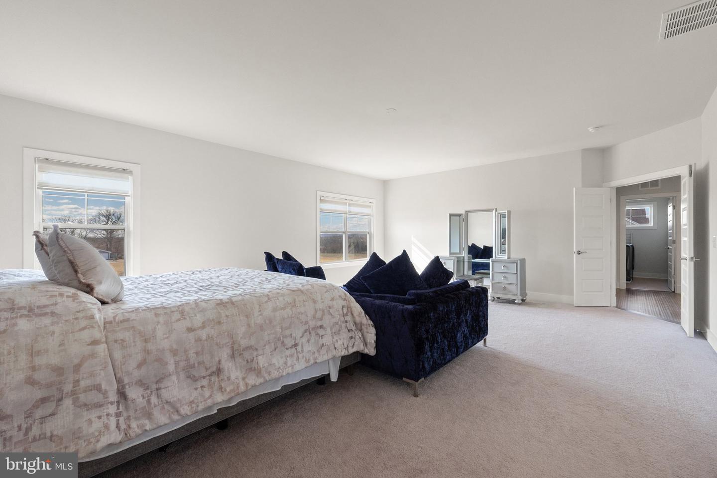 14890 FALCONAIRE PL, LEESBURG, Virginia 20176, 4 Bedrooms Bedrooms, 17 Rooms Rooms,4 BathroomsBathrooms,Residential,For sale,14890 FALCONAIRE PL,VALO2115866 MLS # VALO2115866