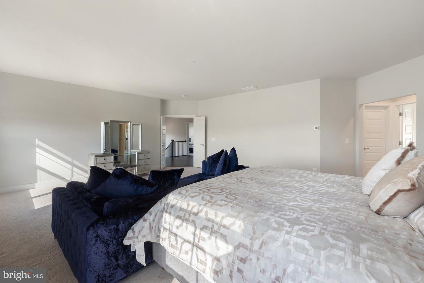 14890 FALCONAIRE PL, LEESBURG, Virginia 20176, 4 Bedrooms Bedrooms, 17 Rooms Rooms,4 BathroomsBathrooms,Residential,For sale,14890 FALCONAIRE PL,VALO2115866 MLS # VALO2115866