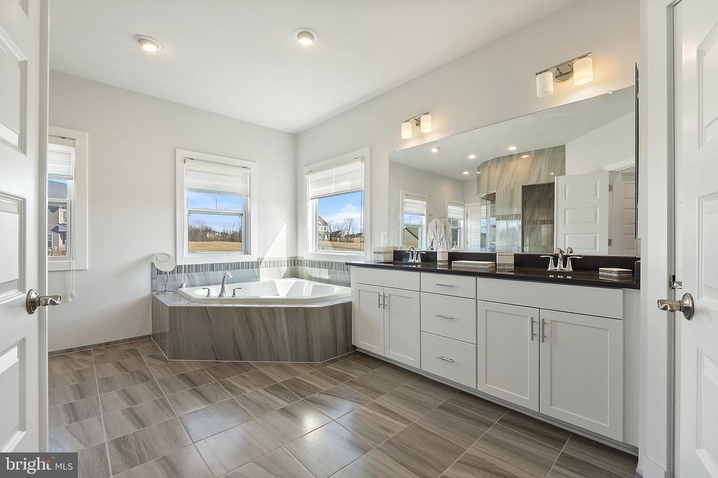 14890 FALCONAIRE PL, LEESBURG, Virginia 20176, 4 Bedrooms Bedrooms, 17 Rooms Rooms,4 BathroomsBathrooms,Residential,For sale,14890 FALCONAIRE PL,VALO2115866 MLS # VALO2115866