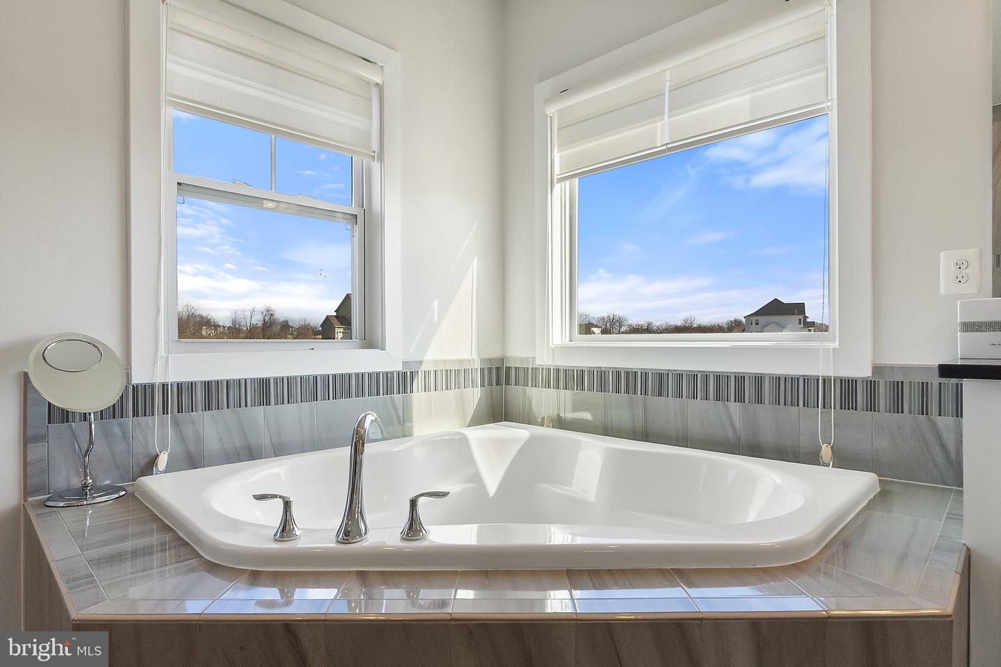 14890 FALCONAIRE PL, LEESBURG, Virginia 20176, 4 Bedrooms Bedrooms, 17 Rooms Rooms,4 BathroomsBathrooms,Residential,For sale,14890 FALCONAIRE PL,VALO2115866 MLS # VALO2115866