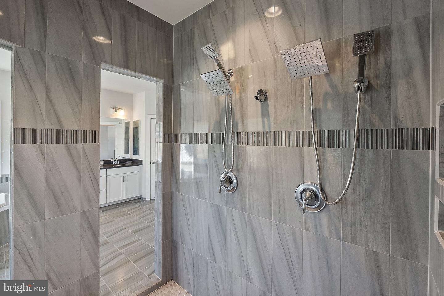 14890 FALCONAIRE PL, LEESBURG, Virginia 20176, 4 Bedrooms Bedrooms, 17 Rooms Rooms,4 BathroomsBathrooms,Residential,For sale,14890 FALCONAIRE PL,VALO2115866 MLS # VALO2115866