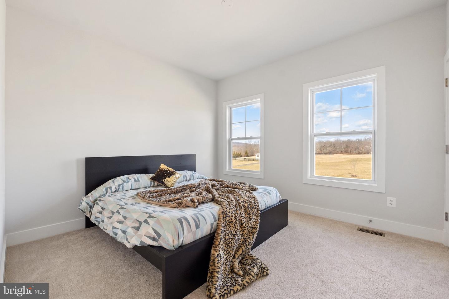 14890 FALCONAIRE PL, LEESBURG, Virginia 20176, 4 Bedrooms Bedrooms, 17 Rooms Rooms,4 BathroomsBathrooms,Residential,For sale,14890 FALCONAIRE PL,VALO2115866 MLS # VALO2115866