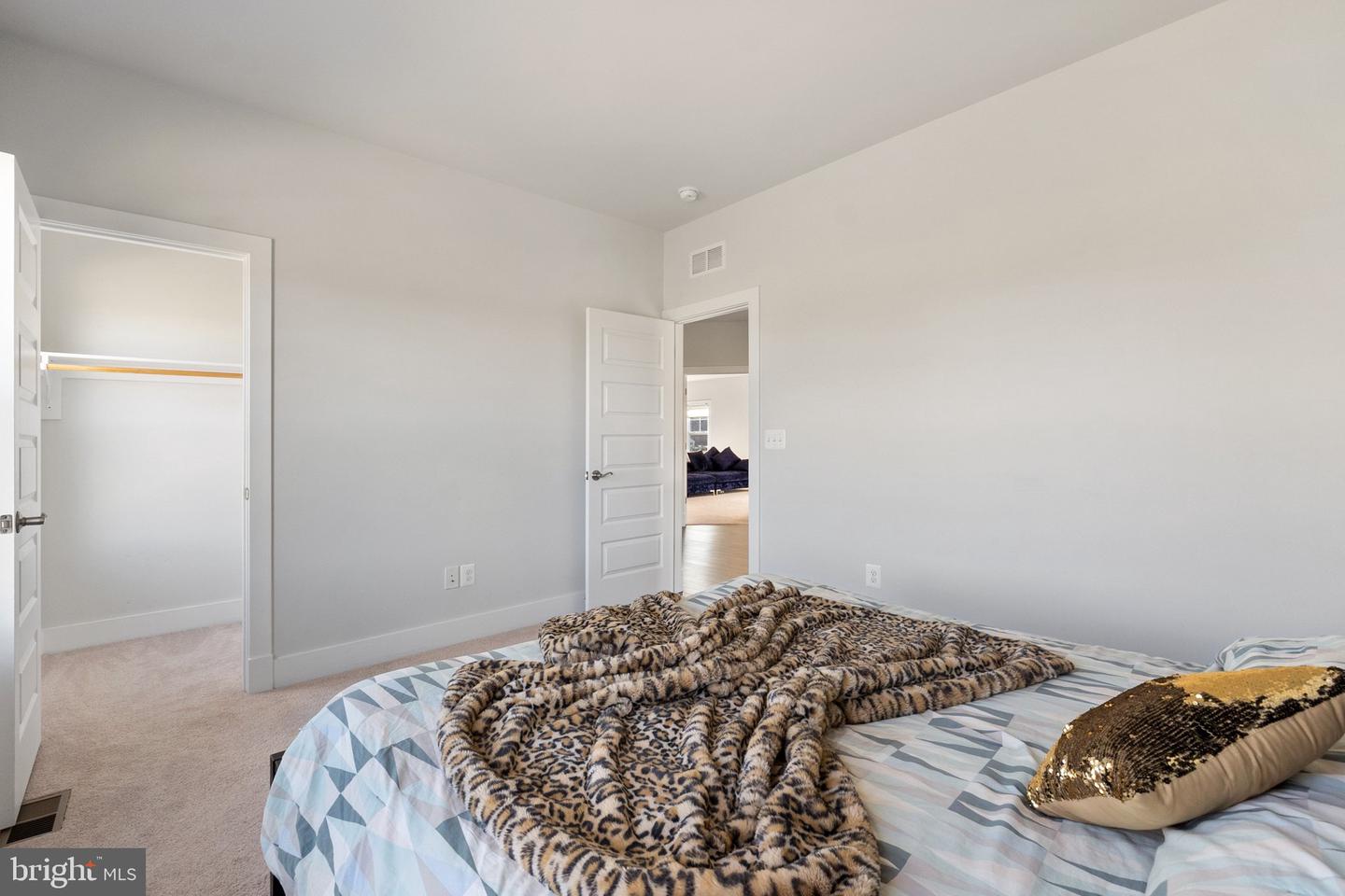 14890 FALCONAIRE PL, LEESBURG, Virginia 20176, 4 Bedrooms Bedrooms, 17 Rooms Rooms,4 BathroomsBathrooms,Residential,For sale,14890 FALCONAIRE PL,VALO2115866 MLS # VALO2115866