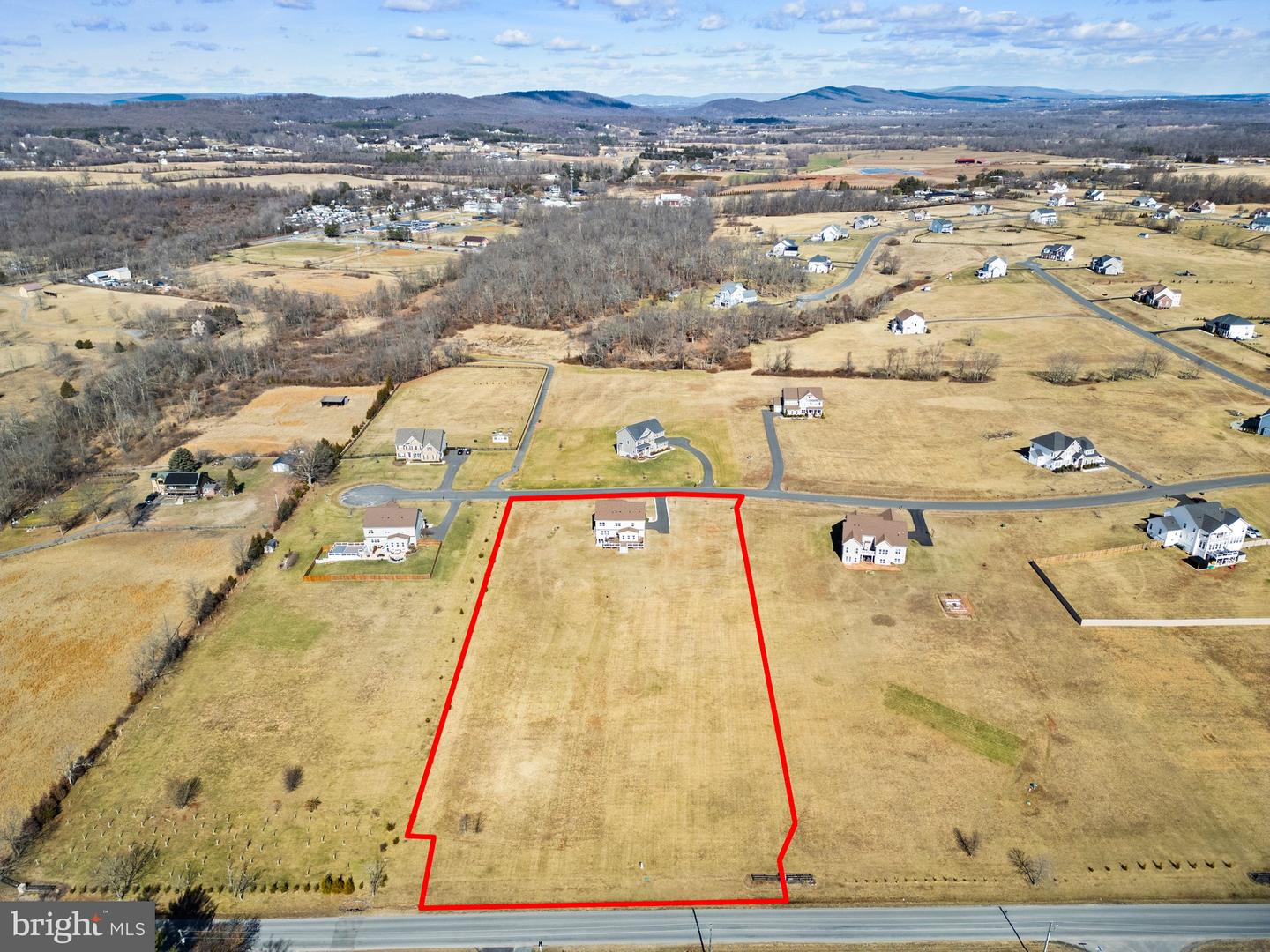 14890 FALCONAIRE PL, LEESBURG, Virginia 20176, 4 Bedrooms Bedrooms, 17 Rooms Rooms,4 BathroomsBathrooms,Residential,For sale,14890 FALCONAIRE PL,VALO2115866 MLS # VALO2115866