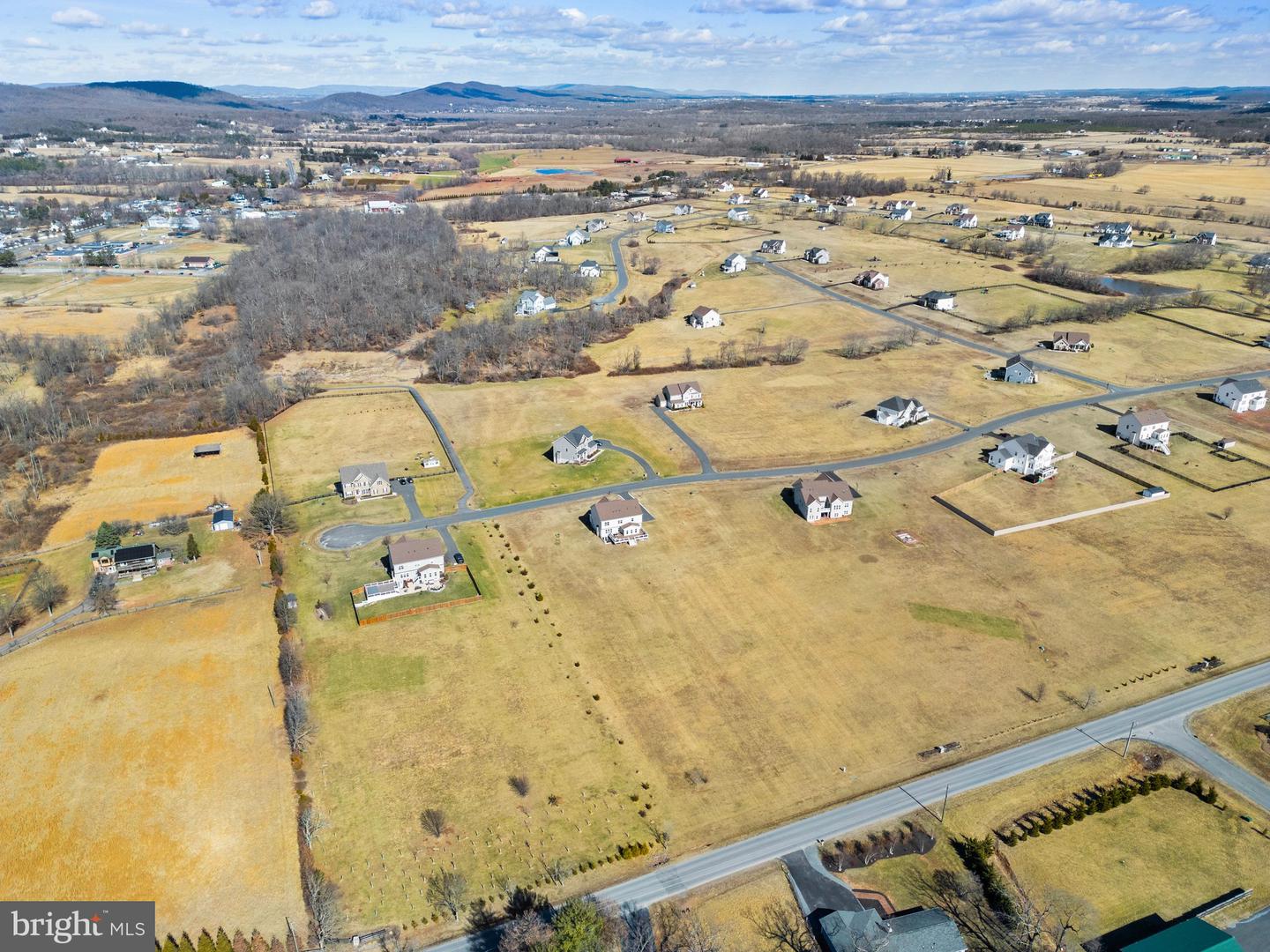 14890 FALCONAIRE PL, LEESBURG, Virginia 20176, 4 Bedrooms Bedrooms, 17 Rooms Rooms,4 BathroomsBathrooms,Residential,For sale,14890 FALCONAIRE PL,VALO2115866 MLS # VALO2115866