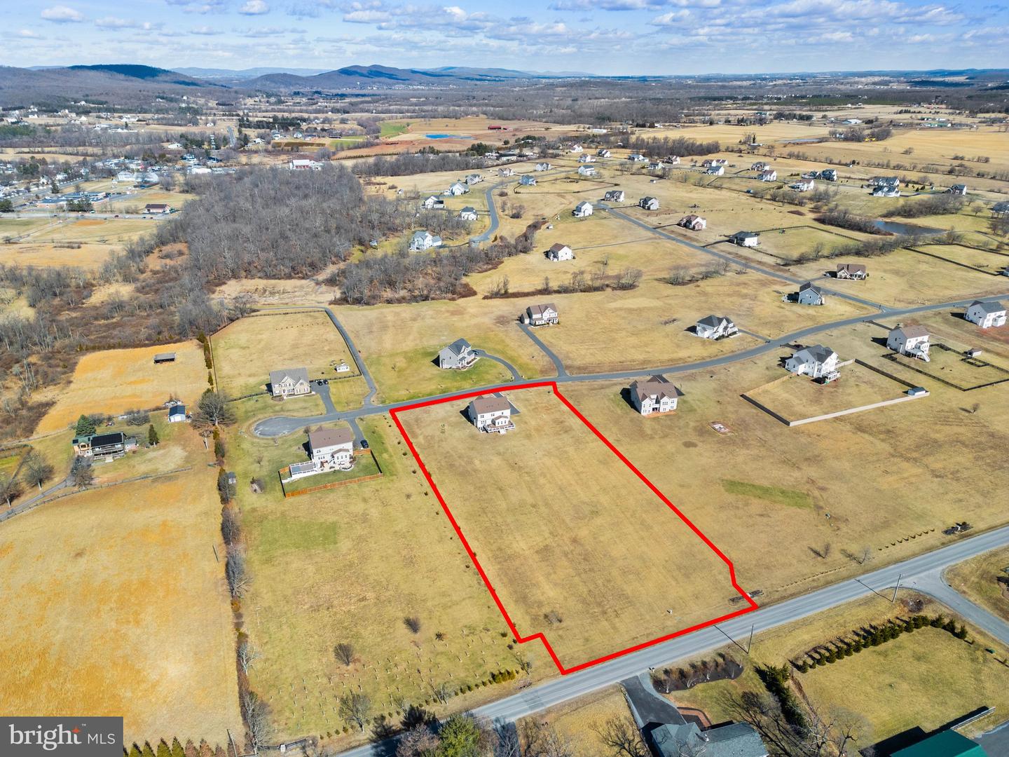 14890 FALCONAIRE PL, LEESBURG, Virginia 20176, 4 Bedrooms Bedrooms, 17 Rooms Rooms,4 BathroomsBathrooms,Residential,For sale,14890 FALCONAIRE PL,VALO2115866 MLS # VALO2115866