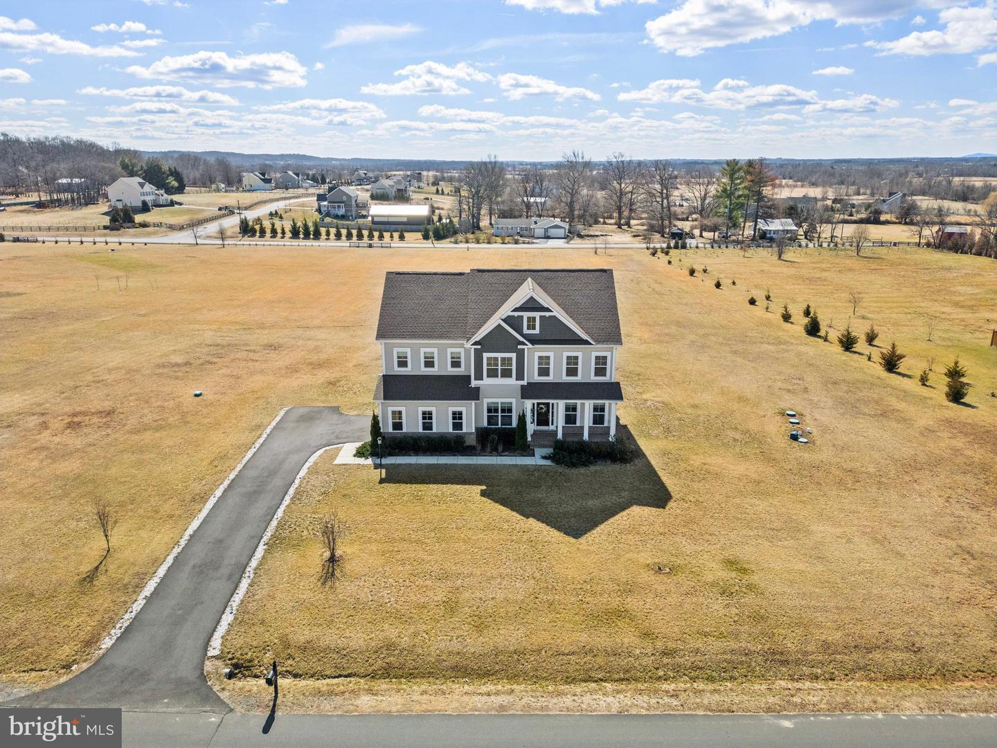 14890 FALCONAIRE PL, LEESBURG, Virginia 20176, 4 Bedrooms Bedrooms, 17 Rooms Rooms,4 BathroomsBathrooms,Residential,For sale,14890 FALCONAIRE PL,VALO2115866 MLS # VALO2115866