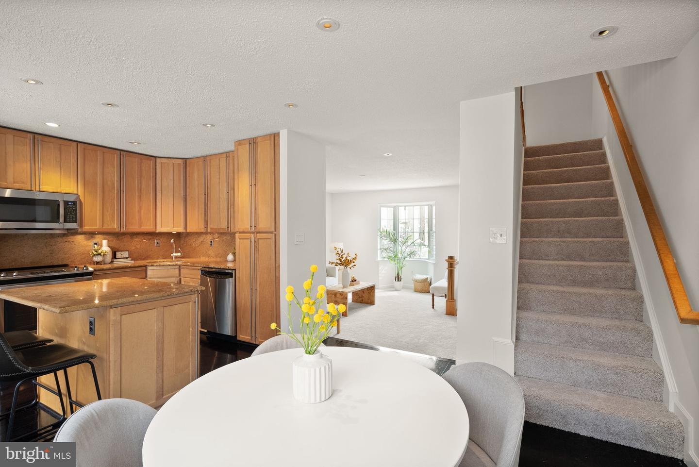 2356 BRANLEIGH PARK CT, RESTON, Virginia 20191, 3 Bedrooms Bedrooms, ,2 BathroomsBathrooms,Residential,For sale,2356 BRANLEIGH PARK CT,VAFX2291042 MLS # VAFX2291042