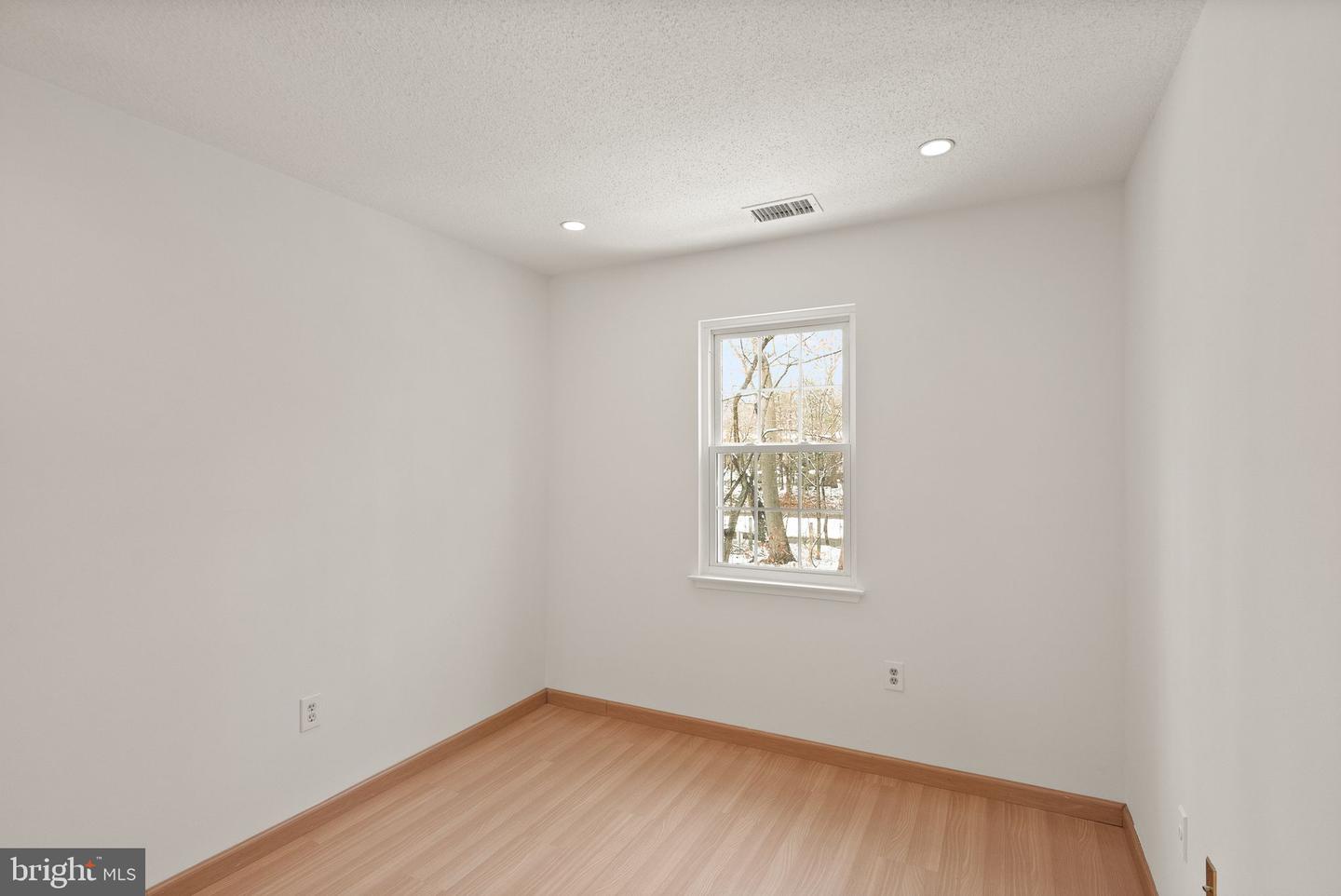 2356 BRANLEIGH PARK CT, RESTON, Virginia 20191, 3 Bedrooms Bedrooms, ,2 BathroomsBathrooms,Residential,For sale,2356 BRANLEIGH PARK CT,VAFX2291042 MLS # VAFX2291042