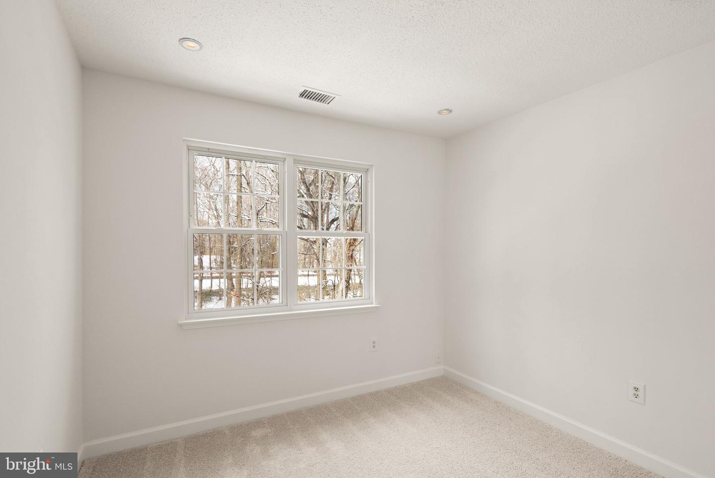 2356 BRANLEIGH PARK CT, RESTON, Virginia 20191, 3 Bedrooms Bedrooms, ,2 BathroomsBathrooms,Residential,For sale,2356 BRANLEIGH PARK CT,VAFX2291042 MLS # VAFX2291042