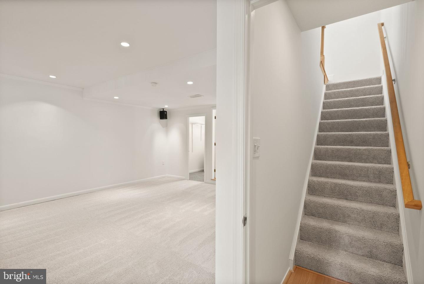 2356 BRANLEIGH PARK CT, RESTON, Virginia 20191, 3 Bedrooms Bedrooms, ,2 BathroomsBathrooms,Residential,For sale,2356 BRANLEIGH PARK CT,VAFX2291042 MLS # VAFX2291042