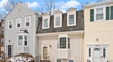 2356 BRANLEIGH PARK CT, RESTON, Virginia 20191, 3 Bedrooms Bedrooms, ,2 BathroomsBathrooms,Residential,For sale,2356 BRANLEIGH PARK CT,VAFX2291042 MLS # VAFX2291042