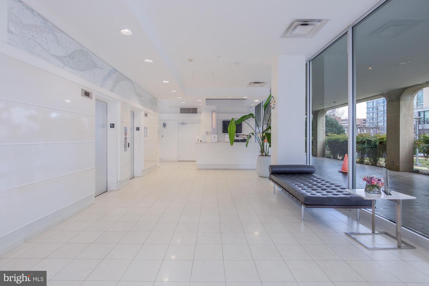 1101 3RD ST SW #411, WASHINGTON, District Of Columbia 20024, 1 Bedroom Bedrooms, ,1 BathroomBathrooms,Residential,For sale,1101 3RD ST SW #411,DCDC2246218 MLS # DCDC2246218