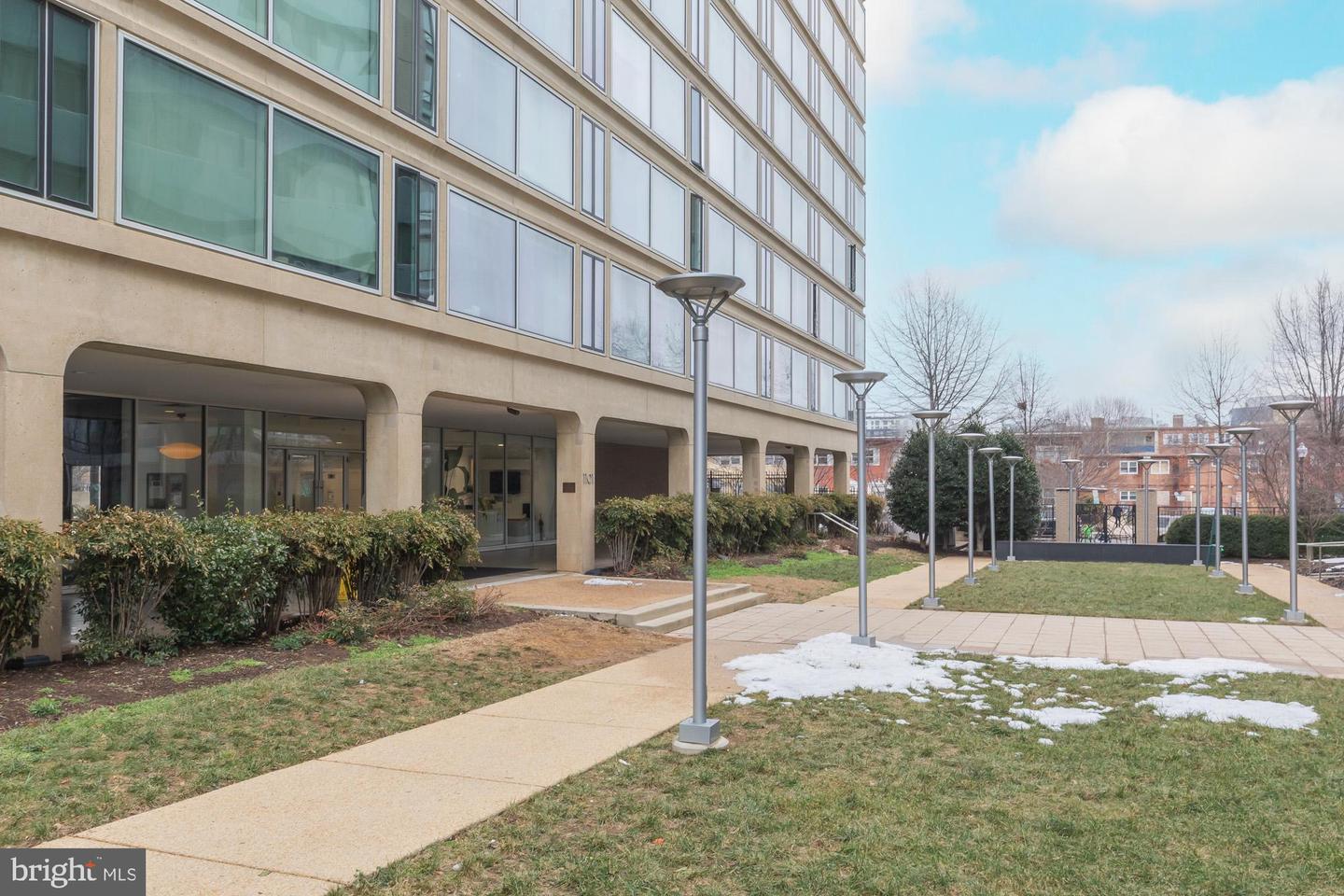 1101 3RD ST SW #411, WASHINGTON, District Of Columbia 20024, 1 Bedroom Bedrooms, ,1 BathroomBathrooms,Residential,For sale,1101 3RD ST SW #411,DCDC2246218 MLS # DCDC2246218