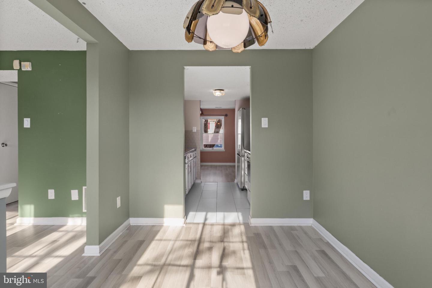 13505 GETTY LN, WOODBRIDGE, Virginia 22192, 3 Bedrooms Bedrooms, 11 Rooms Rooms,1 BathroomBathrooms,Residential,For sale,13505 GETTY LN,VAPW2112482 MLS # VAPW2112482