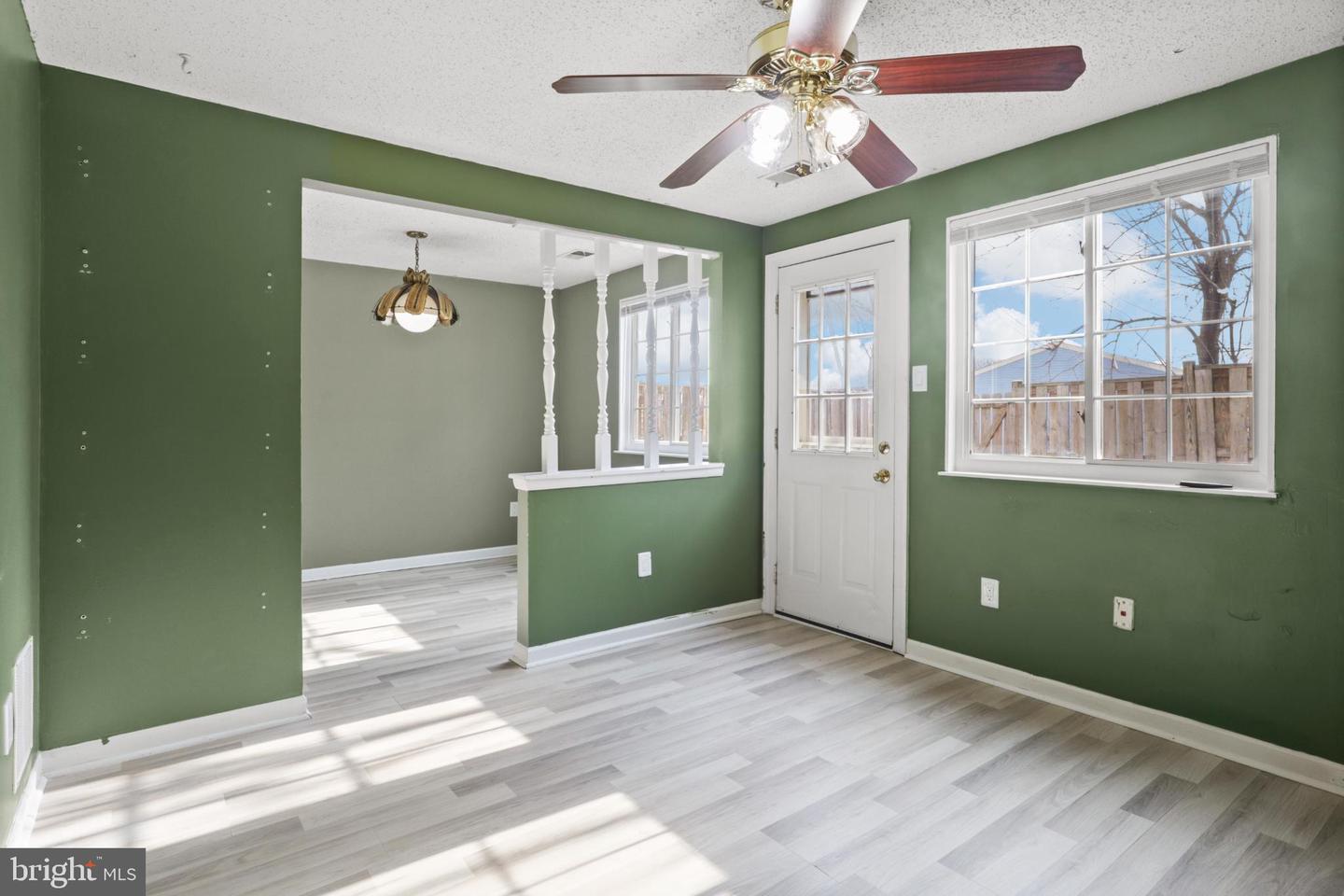 13505 GETTY LN, WOODBRIDGE, Virginia 22192, 3 Bedrooms Bedrooms, 11 Rooms Rooms,1 BathroomBathrooms,Residential,For sale,13505 GETTY LN,VAPW2112482 MLS # VAPW2112482