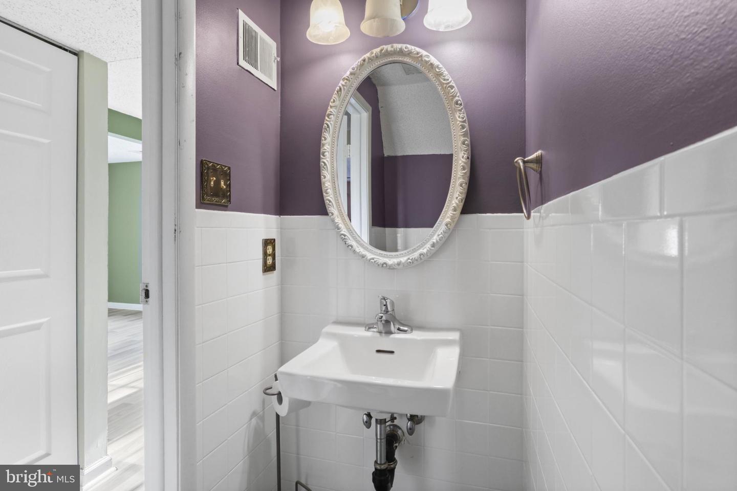 13505 GETTY LN, WOODBRIDGE, Virginia 22192, 3 Bedrooms Bedrooms, 11 Rooms Rooms,1 BathroomBathrooms,Residential,For sale,13505 GETTY LN,VAPW2112482 MLS # VAPW2112482