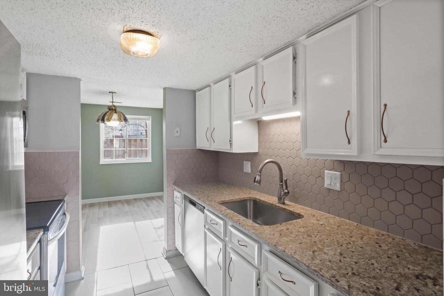 13505 GETTY LN, WOODBRIDGE, Virginia 22192, 3 Bedrooms Bedrooms, 11 Rooms Rooms,1 BathroomBathrooms,Residential,For sale,13505 GETTY LN,VAPW2112482 MLS # VAPW2112482