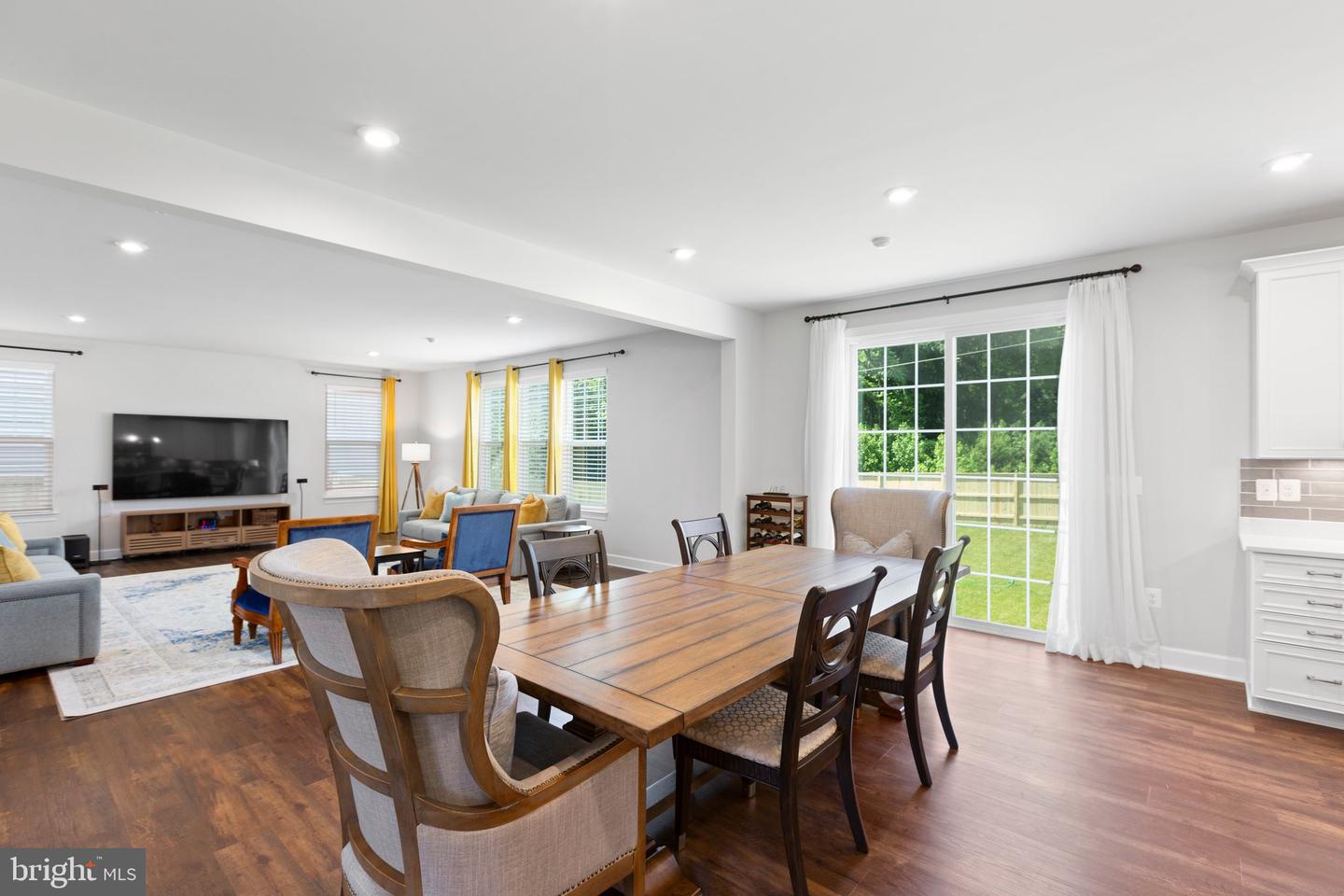 512 CRAB APPLE DR, STAFFORD, Virginia 22554, 5 Bedrooms Bedrooms, ,4 BathroomsBathrooms,Residential,For sale,512 CRAB APPLE DR,VAST2046172 MLS # VAST2046172