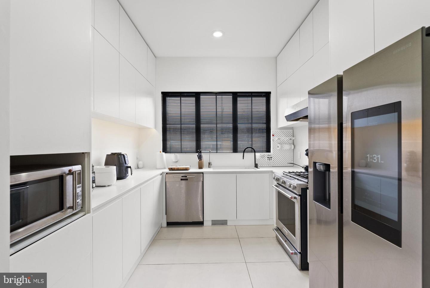 6621 HAYCOCK RD, FALLS CHURCH, Virginia 22043, 6 Bedrooms Bedrooms, ,6 BathroomsBathrooms,Residential,For sale,6621 HAYCOCK RD,VAFX2291174 MLS # VAFX2291174