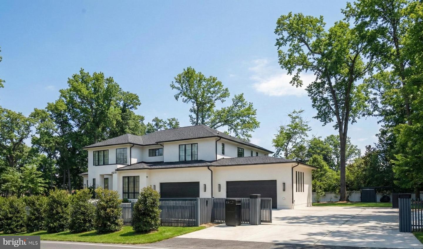 6621 HAYCOCK RD, FALLS CHURCH, Virginia 22043, 6 Bedrooms Bedrooms, ,6 BathroomsBathrooms,Residential,For sale,6621 HAYCOCK RD,VAFX2291174 MLS # VAFX2291174