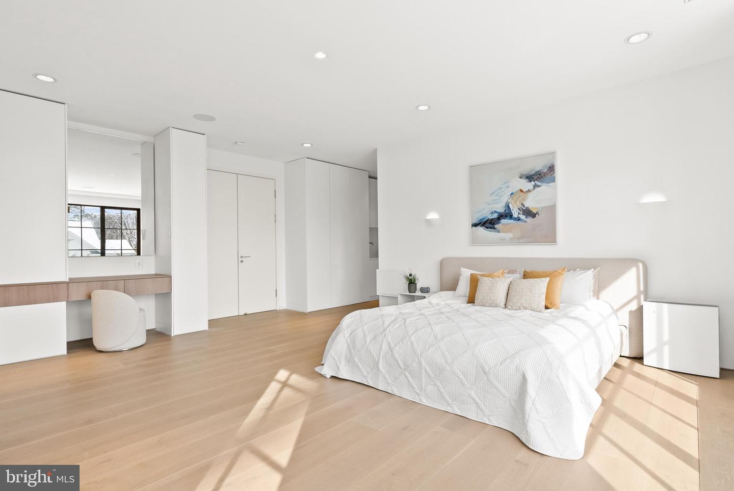 6621 HAYCOCK RD, FALLS CHURCH, Virginia 22043, 6 Bedrooms Bedrooms, ,6 BathroomsBathrooms,Residential,For sale,6621 HAYCOCK RD,VAFX2291174 MLS # VAFX2291174