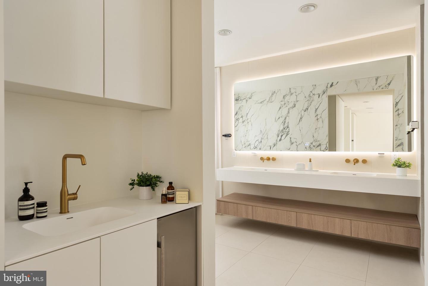 6621 HAYCOCK RD, FALLS CHURCH, Virginia 22043, 6 Bedrooms Bedrooms, ,6 BathroomsBathrooms,Residential,For sale,6621 HAYCOCK RD,VAFX2291174 MLS # VAFX2291174