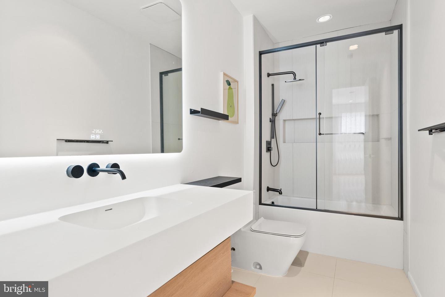 6621 HAYCOCK RD, FALLS CHURCH, Virginia 22043, 6 Bedrooms Bedrooms, ,6 BathroomsBathrooms,Residential,For sale,6621 HAYCOCK RD,VAFX2291174 MLS # VAFX2291174