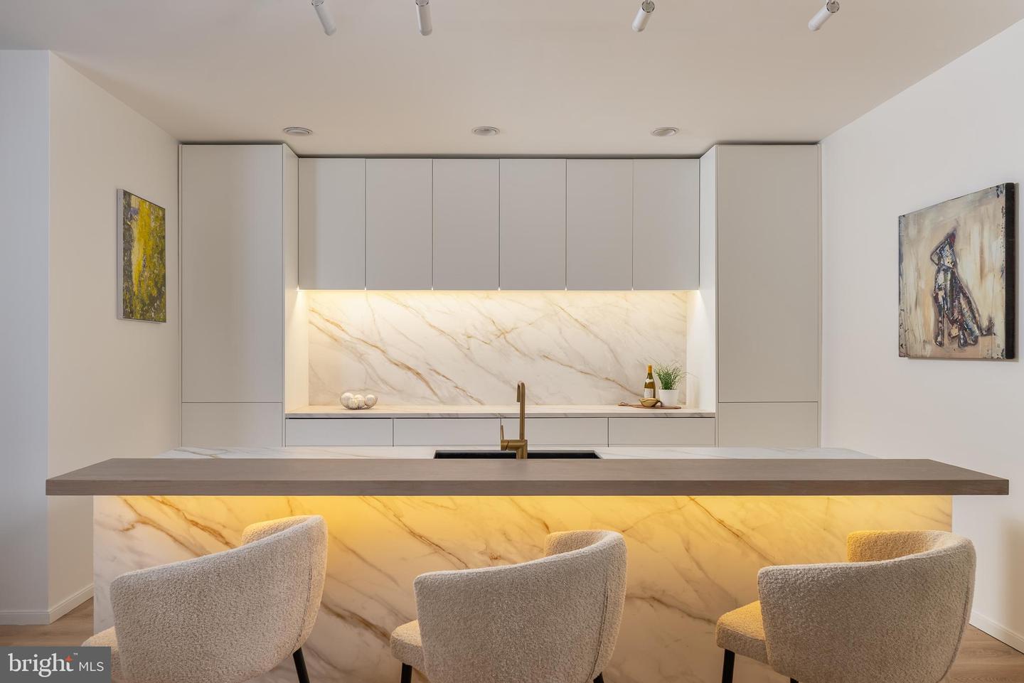 6621 HAYCOCK RD, FALLS CHURCH, Virginia 22043, 6 Bedrooms Bedrooms, ,6 BathroomsBathrooms,Residential,For sale,6621 HAYCOCK RD,VAFX2291174 MLS # VAFX2291174