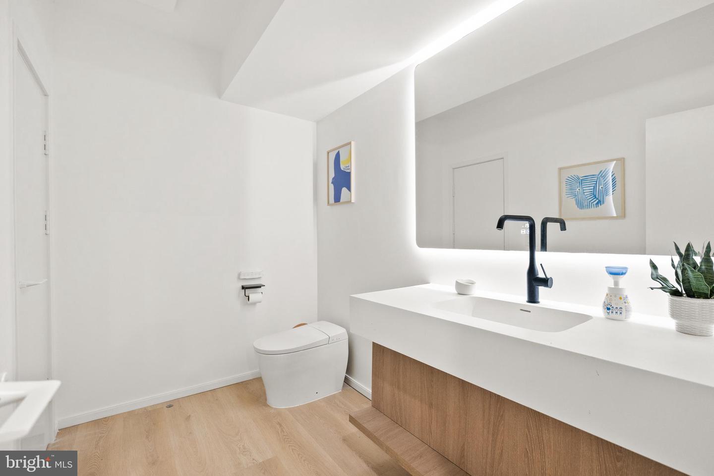 6621 HAYCOCK RD, FALLS CHURCH, Virginia 22043, 6 Bedrooms Bedrooms, ,6 BathroomsBathrooms,Residential,For sale,6621 HAYCOCK RD,VAFX2291174 MLS # VAFX2291174