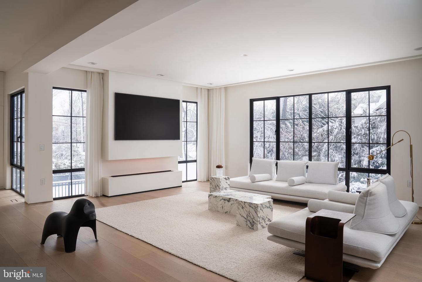 6621 HAYCOCK RD, FALLS CHURCH, Virginia 22043, 6 Bedrooms Bedrooms, ,6 BathroomsBathrooms,Residential,For sale,6621 HAYCOCK RD,VAFX2291174 MLS # VAFX2291174