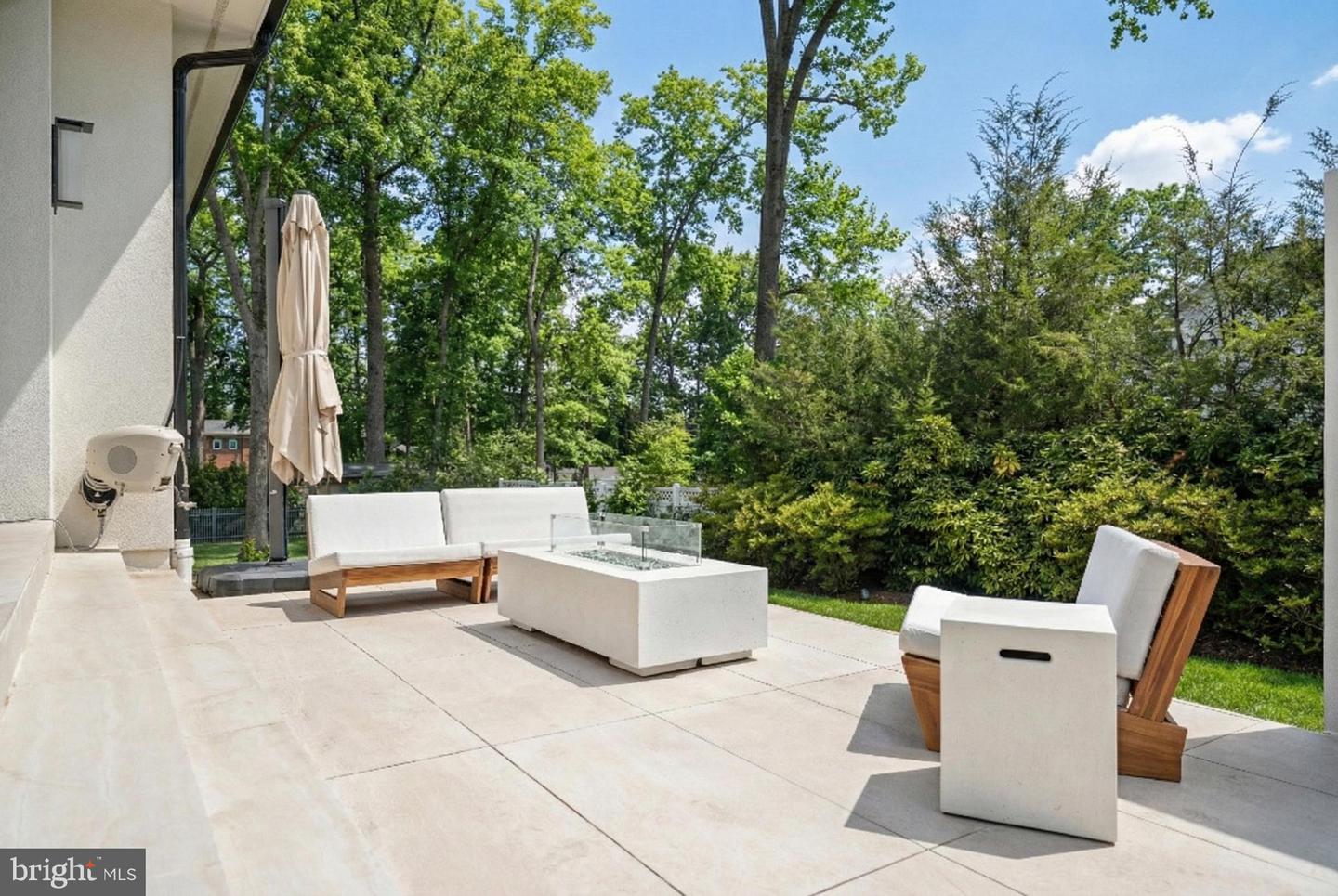 6621 HAYCOCK RD, FALLS CHURCH, Virginia 22043, 6 Bedrooms Bedrooms, ,6 BathroomsBathrooms,Residential,For sale,6621 HAYCOCK RD,VAFX2291174 MLS # VAFX2291174