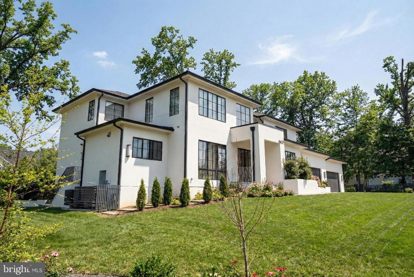 6621 HAYCOCK RD, FALLS CHURCH, Virginia 22043, 6 Bedrooms Bedrooms, ,6 BathroomsBathrooms,Residential,For sale,6621 HAYCOCK RD,VAFX2291174 MLS # VAFX2291174