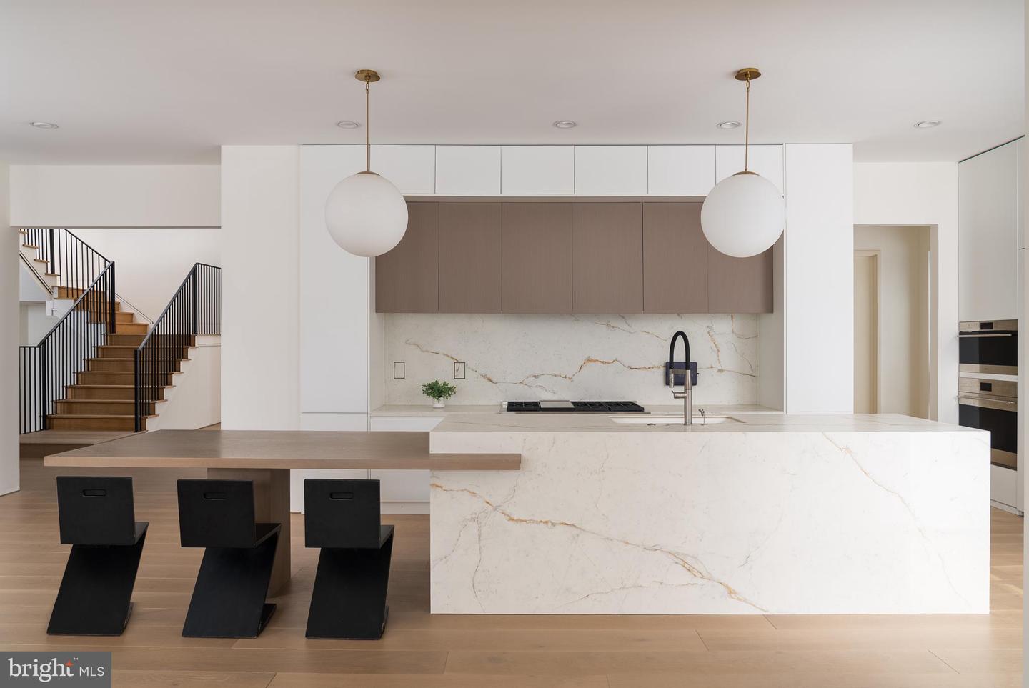 6621 HAYCOCK RD, FALLS CHURCH, Virginia 22043, 6 Bedrooms Bedrooms, ,6 BathroomsBathrooms,Residential,For sale,6621 HAYCOCK RD,VAFX2291174 MLS # VAFX2291174