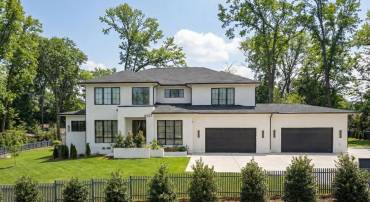 6621 HAYCOCK RD, FALLS CHURCH, Virginia 22043, 6 Bedrooms Bedrooms, ,6 BathroomsBathrooms,Residential,For sale,6621 HAYCOCK RD,VAFX2291174 MLS # VAFX2291174