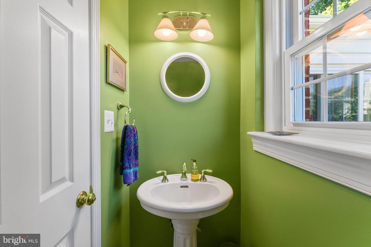 1148 N INGLEWOOD ST, ARLINGTON, Virginia 22205, 3 Bedrooms Bedrooms, ,2 BathroomsBathrooms,Residential,For sale,1148 N INGLEWOOD ST,VAAR2068928 MLS # VAAR2068928