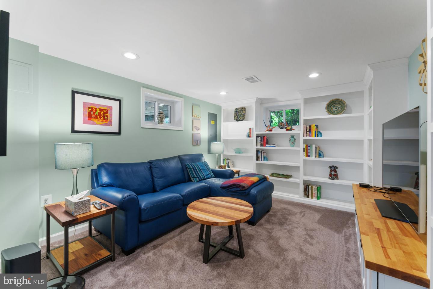 1148 N INGLEWOOD ST, ARLINGTON, Virginia 22205, 3 Bedrooms Bedrooms, ,2 BathroomsBathrooms,Residential,For sale,1148 N INGLEWOOD ST,VAAR2068928 MLS # VAAR2068928