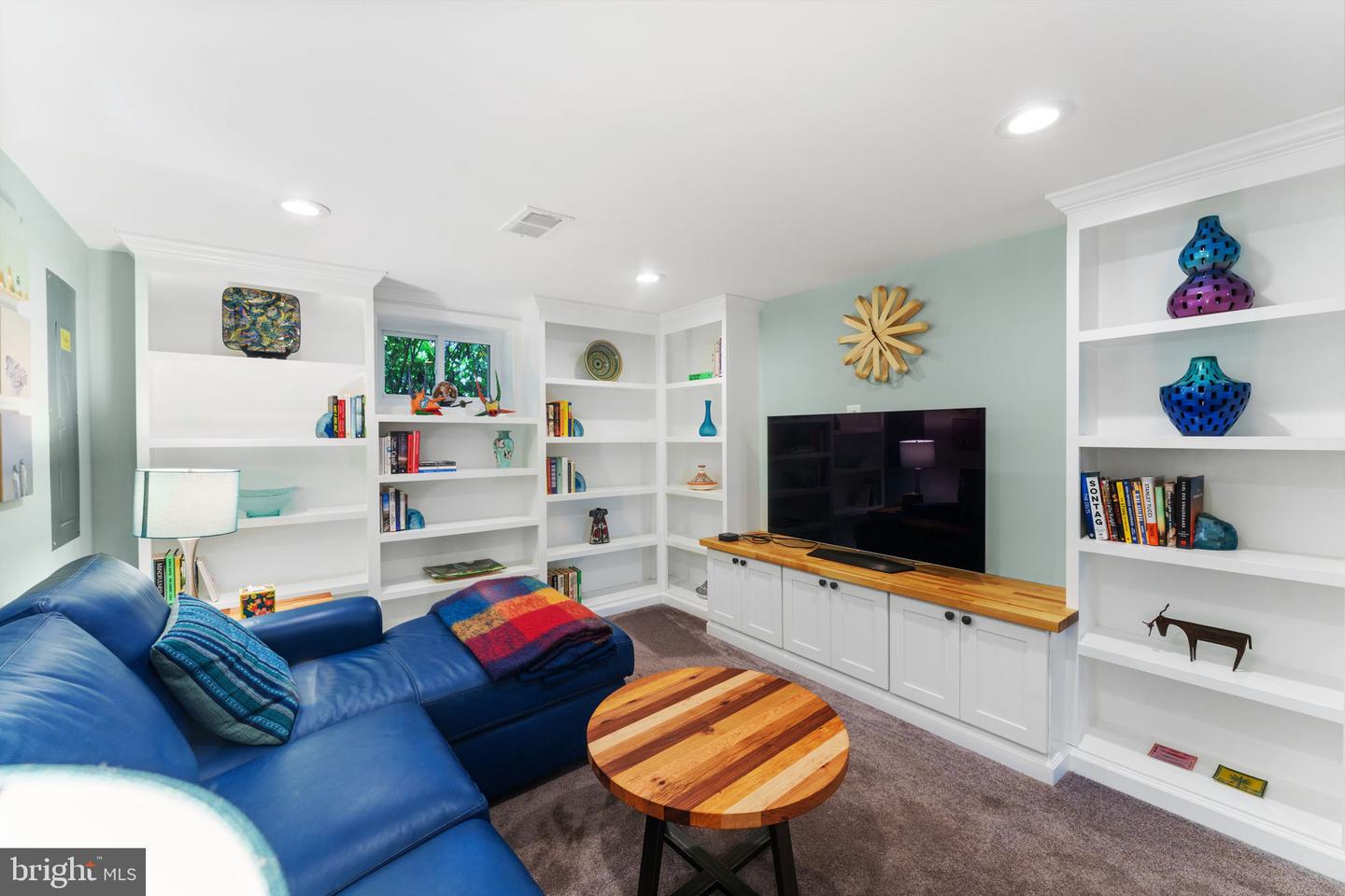 1148 N INGLEWOOD ST, ARLINGTON, Virginia 22205, 3 Bedrooms Bedrooms, ,2 BathroomsBathrooms,Residential,For sale,1148 N INGLEWOOD ST,VAAR2068928 MLS # VAAR2068928