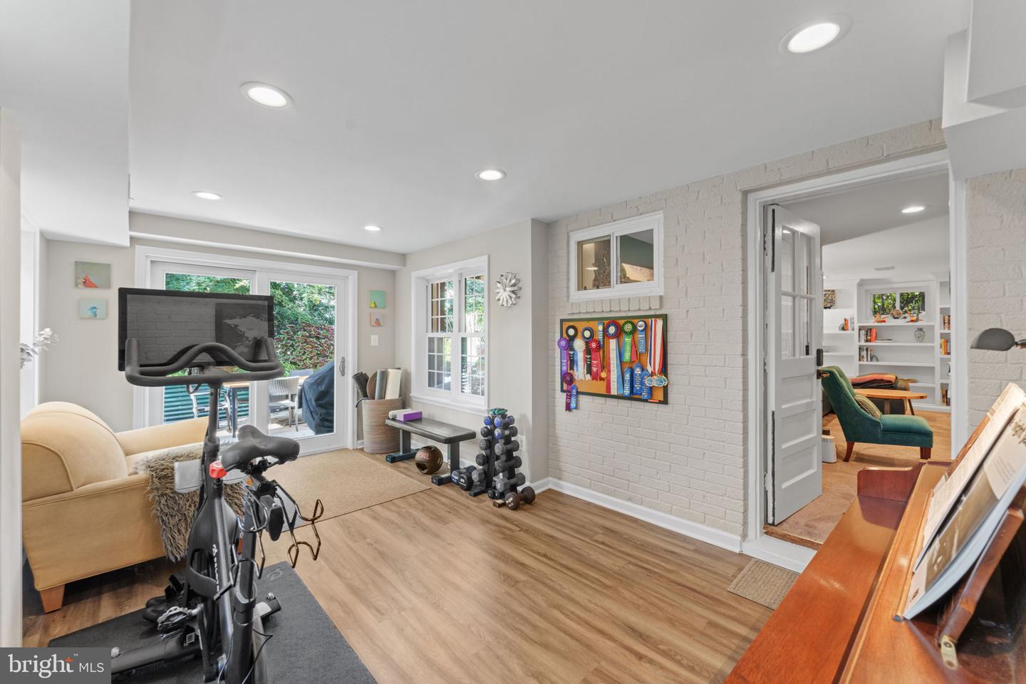 1148 N INGLEWOOD ST, ARLINGTON, Virginia 22205, 3 Bedrooms Bedrooms, ,2 BathroomsBathrooms,Residential,For sale,1148 N INGLEWOOD ST,VAAR2068928 MLS # VAAR2068928